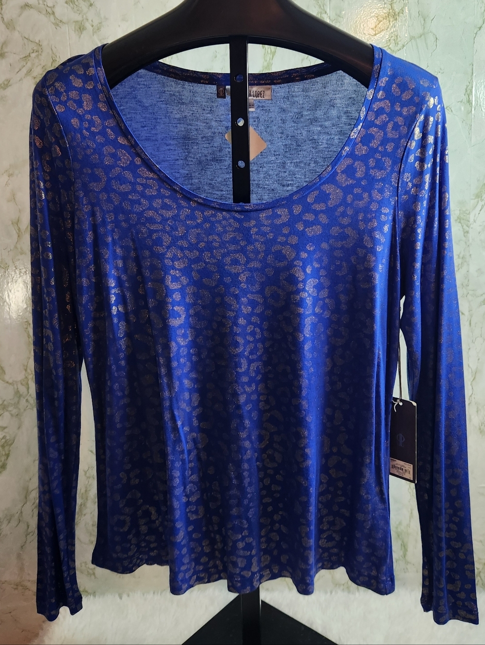 JENNIFER LOPEZ Long Sleeve Tee